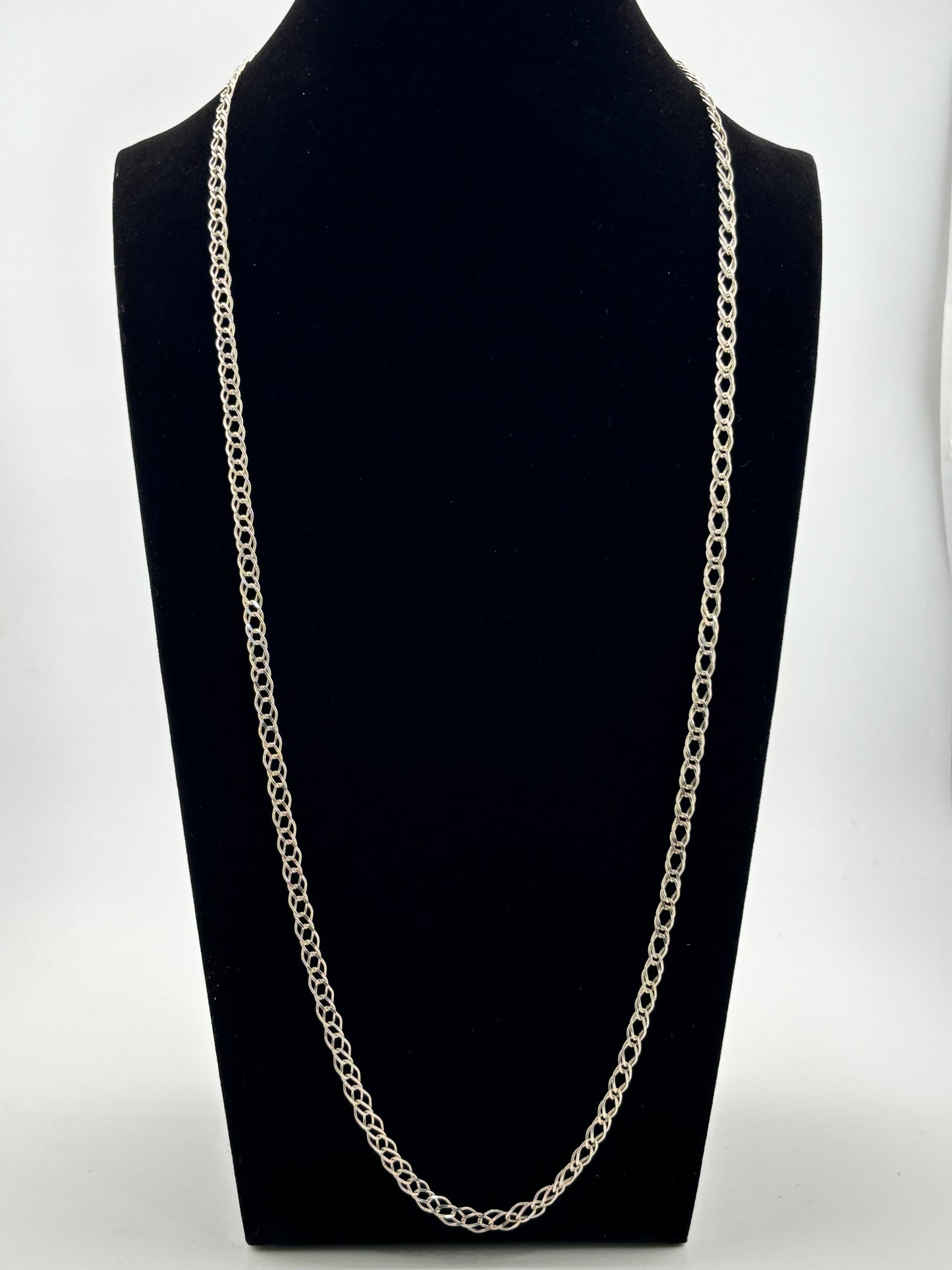 Curb chain