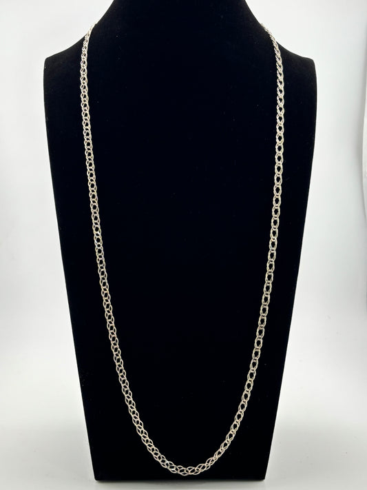 Curb chain