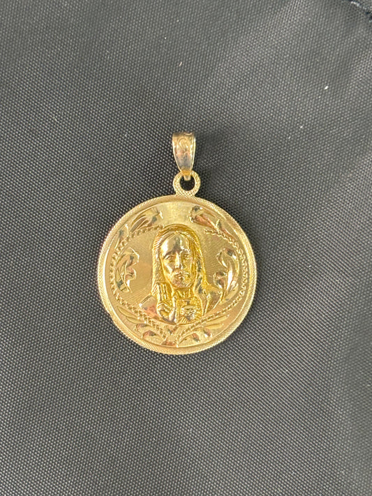 Sagrado corazón pendant