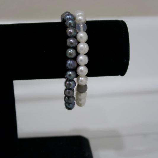 White & Freshwater Gray Pearl Bracelet